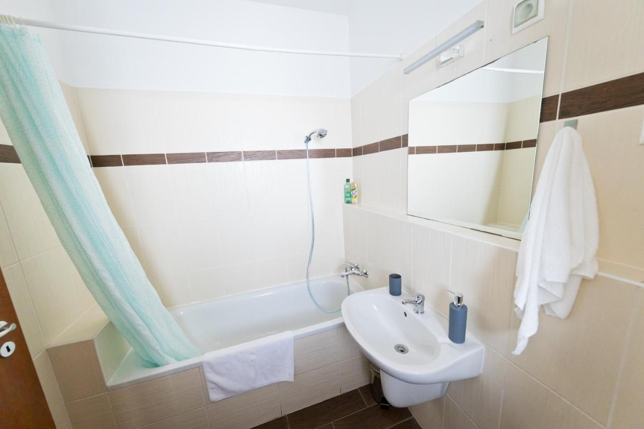 Lovag Studio Apartment Budapest Eksteriør billede